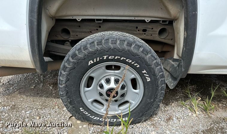 image for item NQ9314 2017 GMC Sierra 2500HD  pickup truck