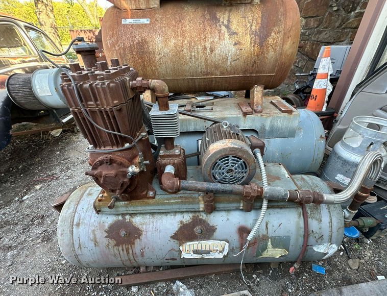 image for item NQ9329 (2) air compressors