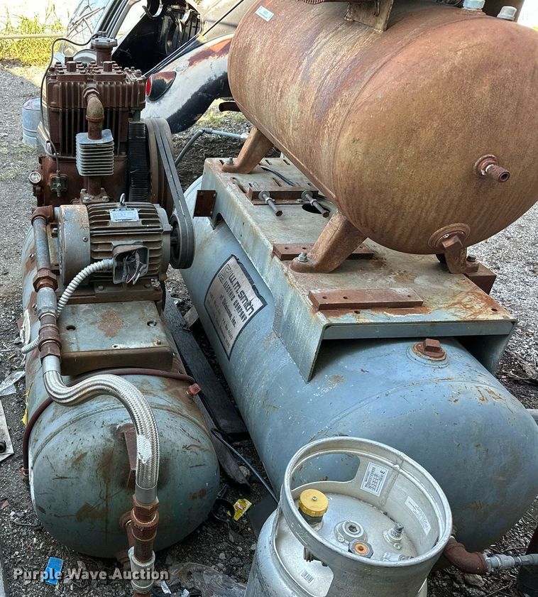 image for item NQ9329 (2) air compressors