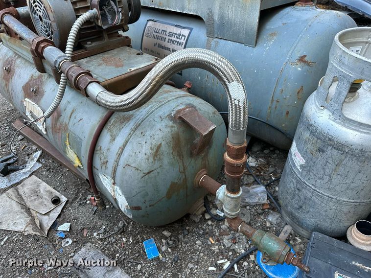 image for item NQ9329 (2) air compressors