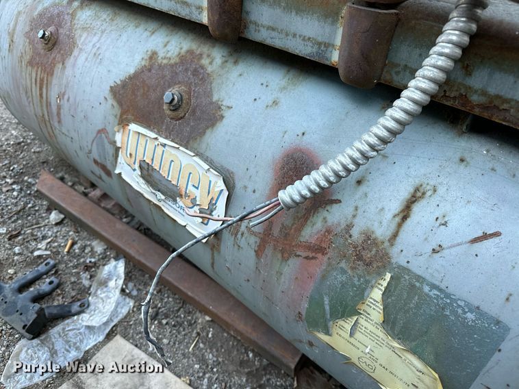 image for item NQ9329 (2) air compressors