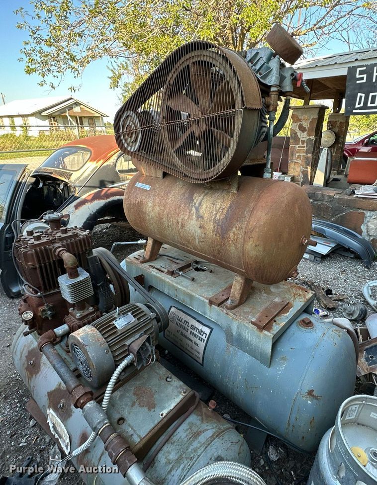 image for item NQ9329 (2) air compressors