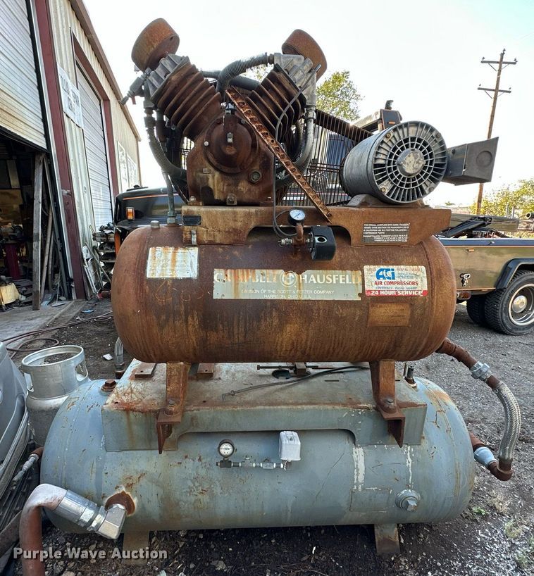 image for item NQ9329 (2) air compressors