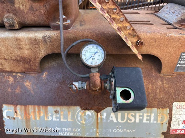 image for item NQ9329 (2) air compressors