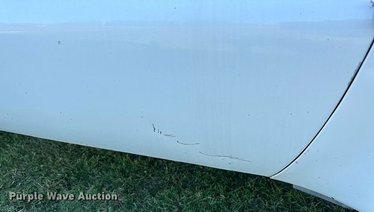 image for item NQ9331 2000 Ford F350 Super Duty  utility bed pickup truck