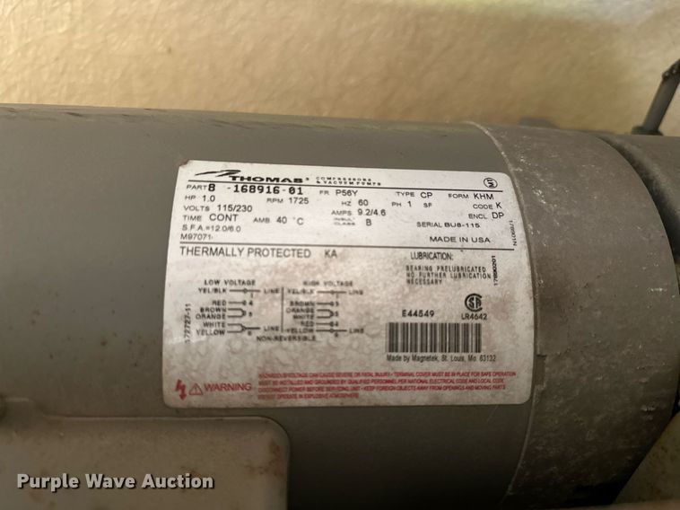 image for item NQ9331 2000 Ford F350 Super Duty  utility bed pickup truck