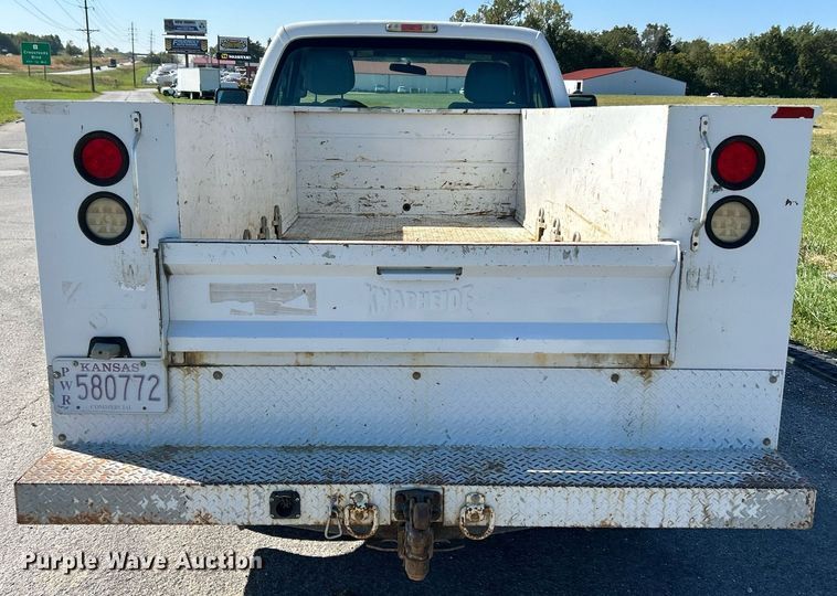 image for item NQ9792 2014 Ford F250  Super Duty XL  utility bed pickup truck