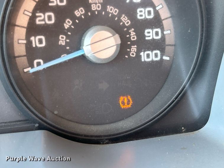 image for item NQ9792 2014 Ford F250  Super Duty XL  utility bed pickup truck