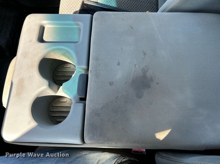 image for item NQ9792 2014 Ford F250  Super Duty XL  utility bed pickup truck