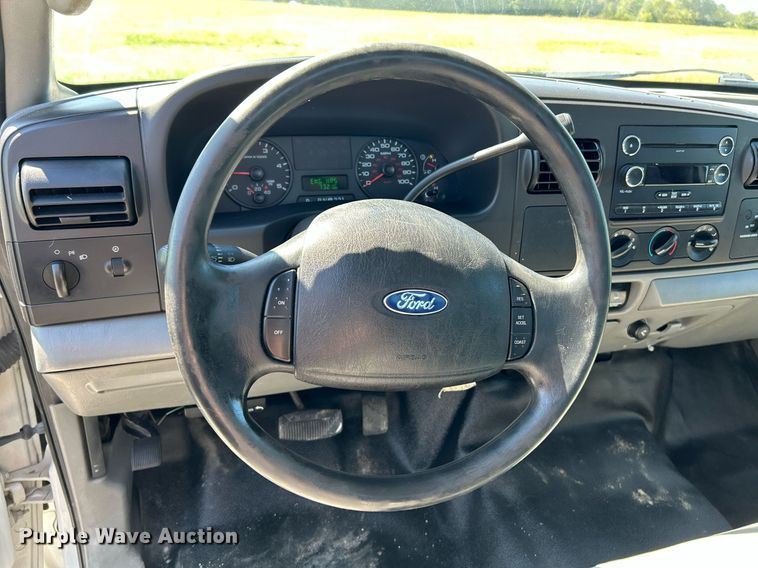 image for item NQ9793 2007 Ford F450 Super Duty  utility / service truck