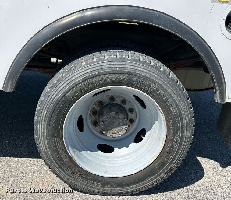 image for item NQ9793 2007 Ford F450 Super Duty  utility / service truck