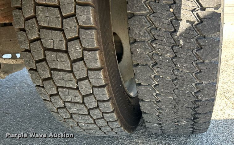 image for item NQ9793 2007 Ford F450 Super Duty  utility / service truck