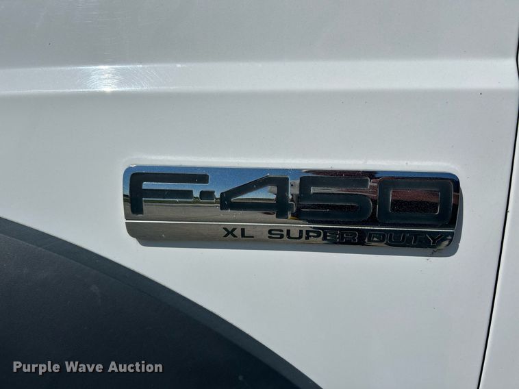 image for item NQ9793 2007 Ford F450 Super Duty  utility / service truck
