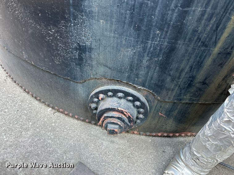 image for item NQ9797 Oil tank