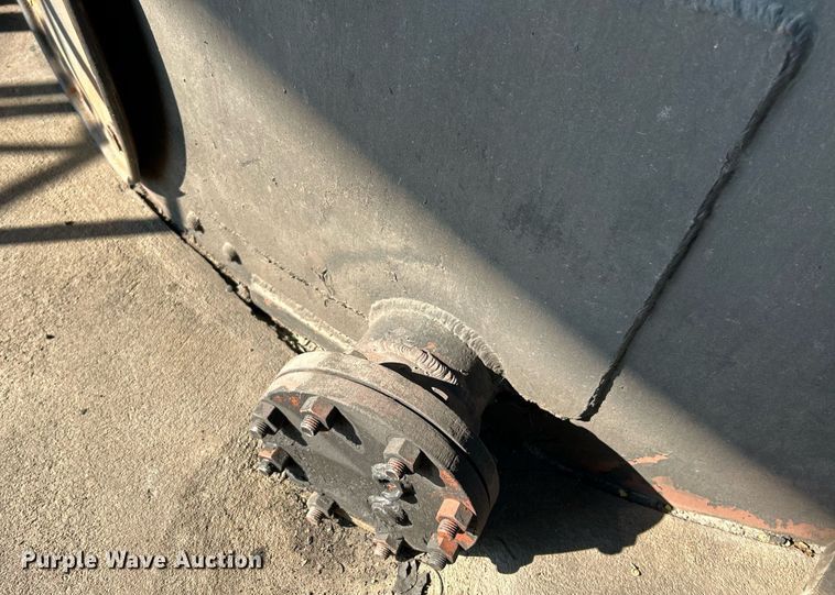 image for item NQ9800 Oil tank