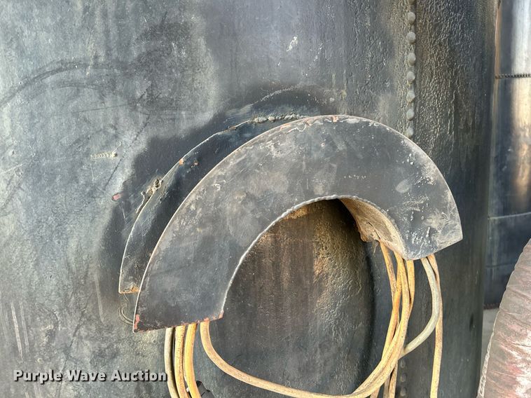 image for item NQ9800 Oil tank