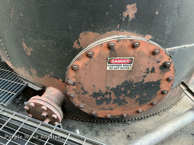 image for item NQ9802 Oil tank