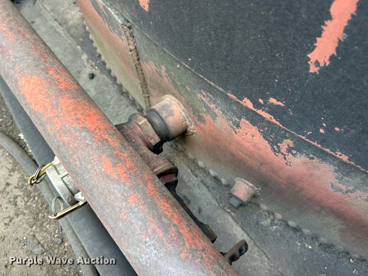 image for item NQ9802 Oil tank