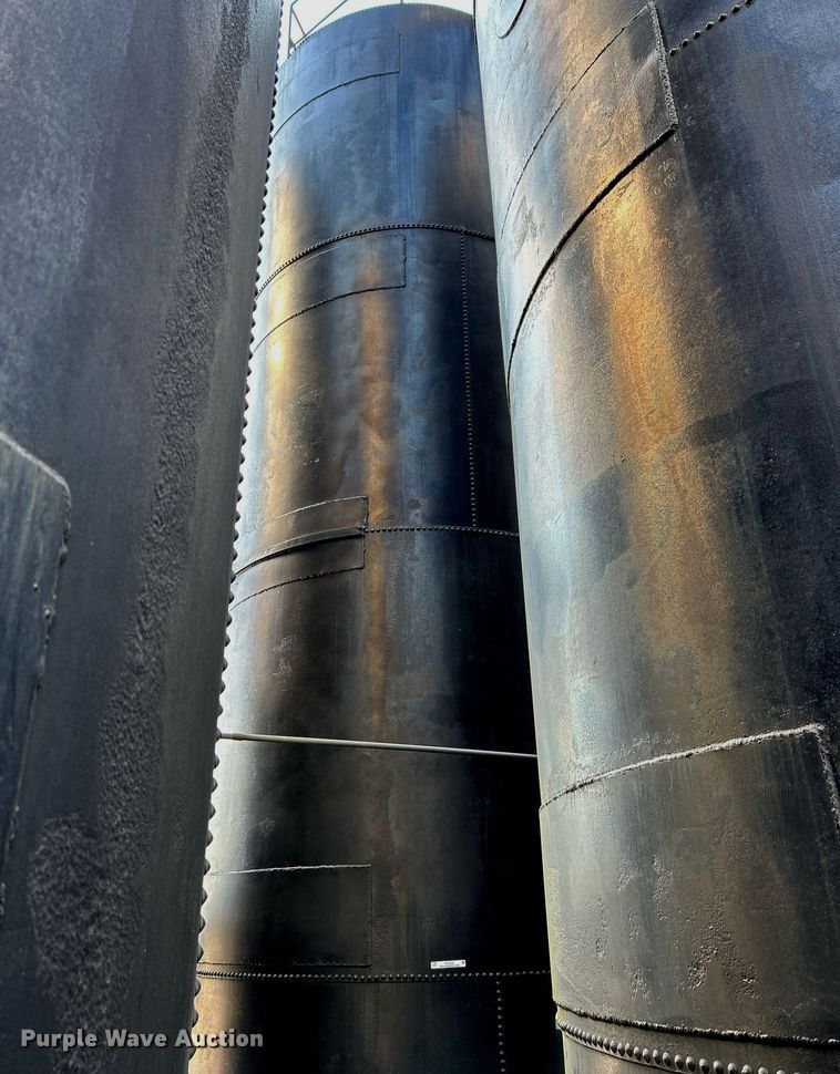 image for item NQ9803 Oil tank