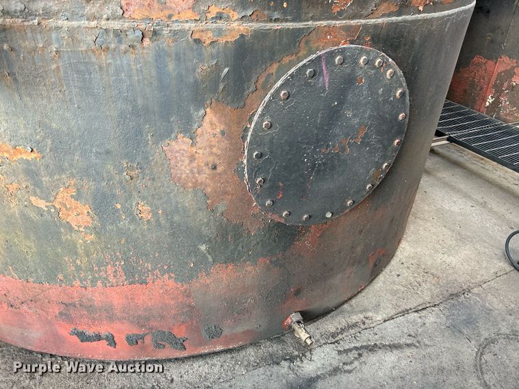 image for item NQ9805 Oil tank