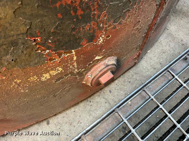 image for item NQ9805 Oil tank