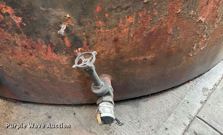 image for item NQ9805 Oil tank