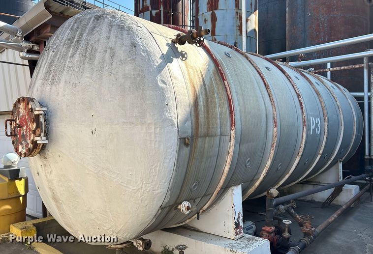 image for item NQ9809 Oil tank