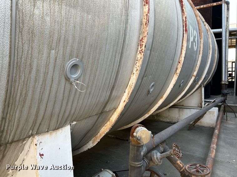 image for item NQ9809 Oil tank