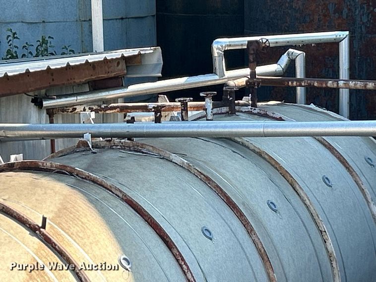 image for item NQ9809 Oil tank