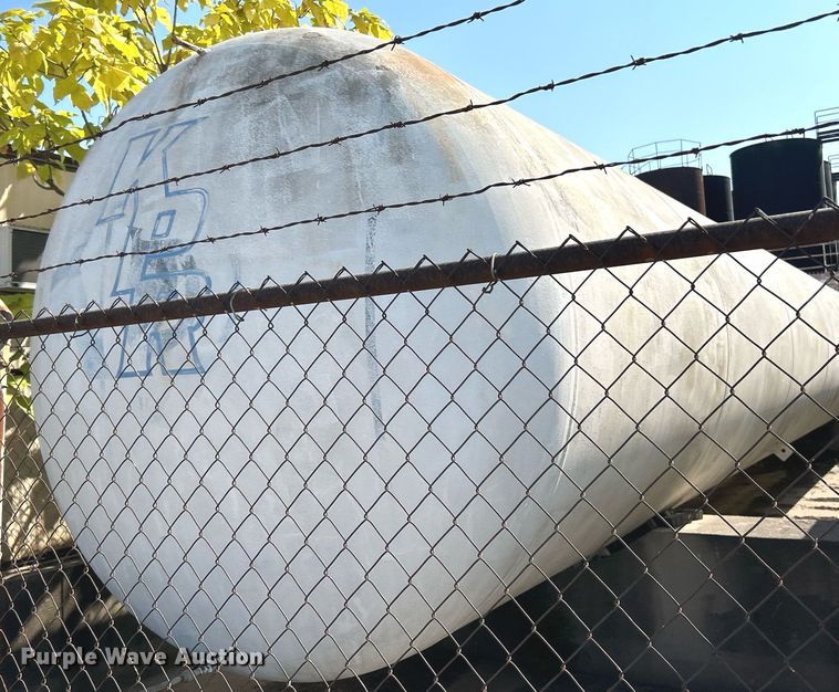 image for item NQ9810 Oil tank