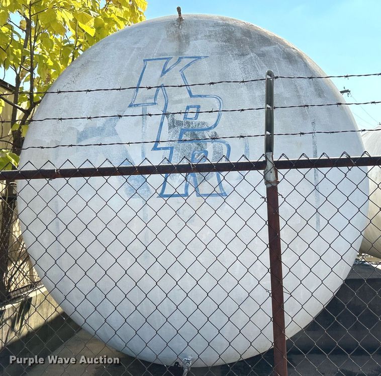 image for item NQ9810 Oil tank