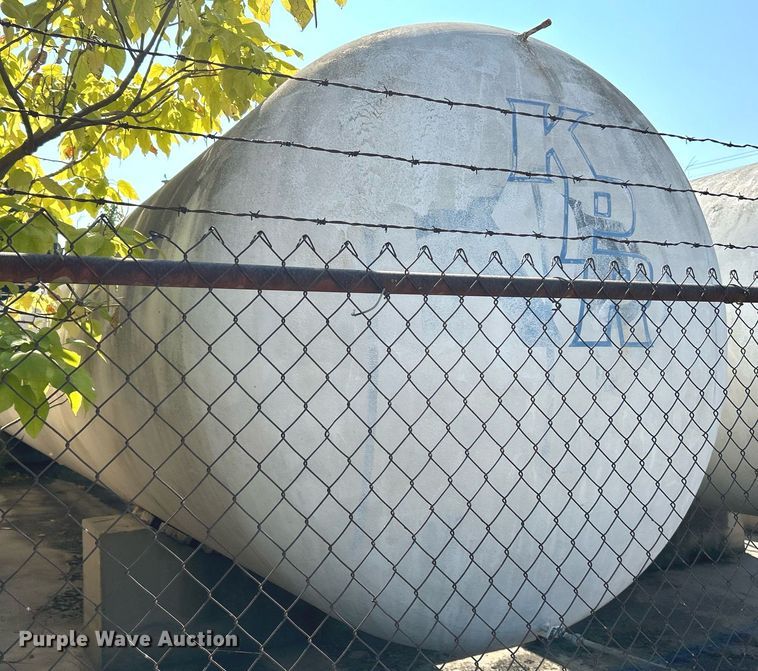 image for item NQ9810 Oil tank