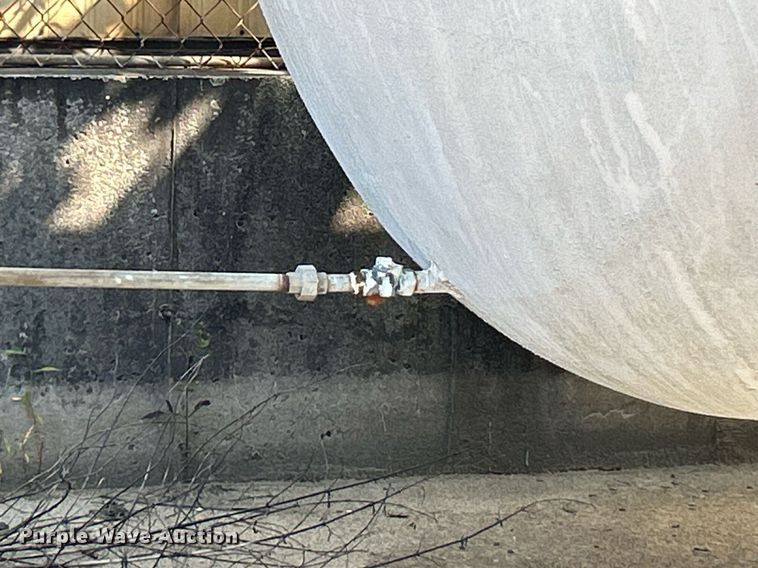 image for item NQ9810 Oil tank