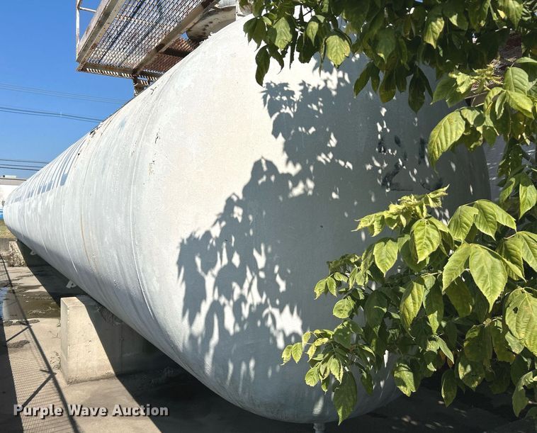 image for item NQ9811 Oil tank