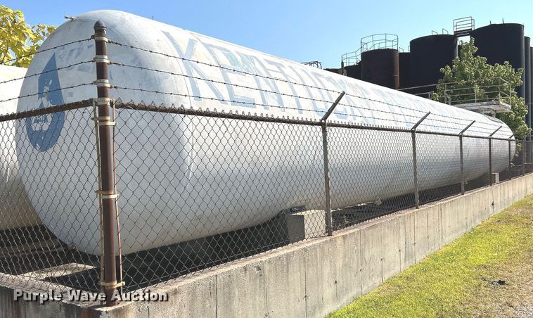 image for item NQ9811 Oil tank