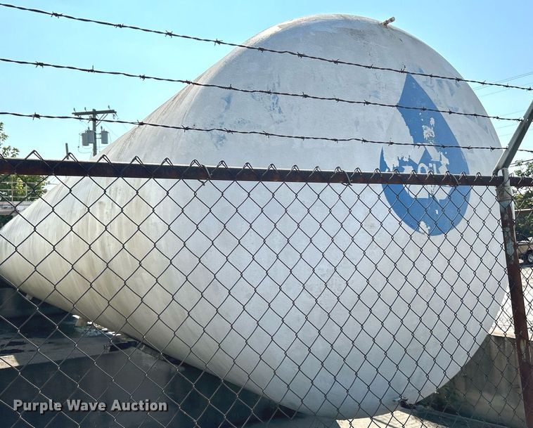 image for item NQ9811 Oil tank