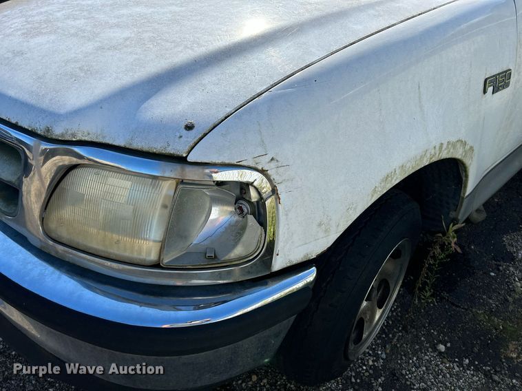 image for item NQ9816 1998 Ford F150 XL  SuperCab pickup truck