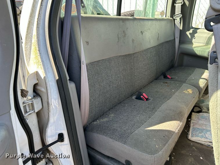 image for item NQ9816 1998 Ford F150 XL  SuperCab pickup truck