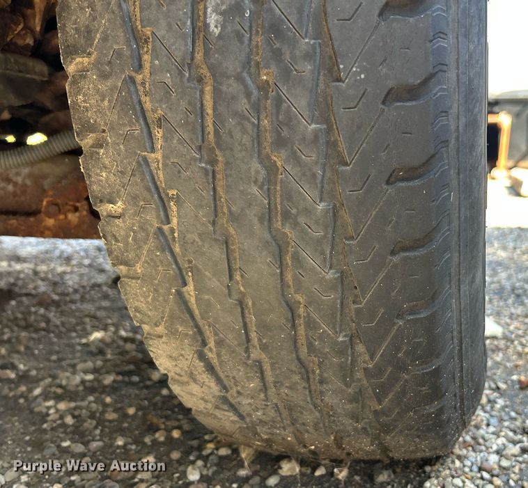 image for item NQ9816 1998 Ford F150 XL  SuperCab pickup truck