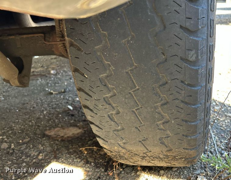 image for item NQ9816 1998 Ford F150 XL  SuperCab pickup truck