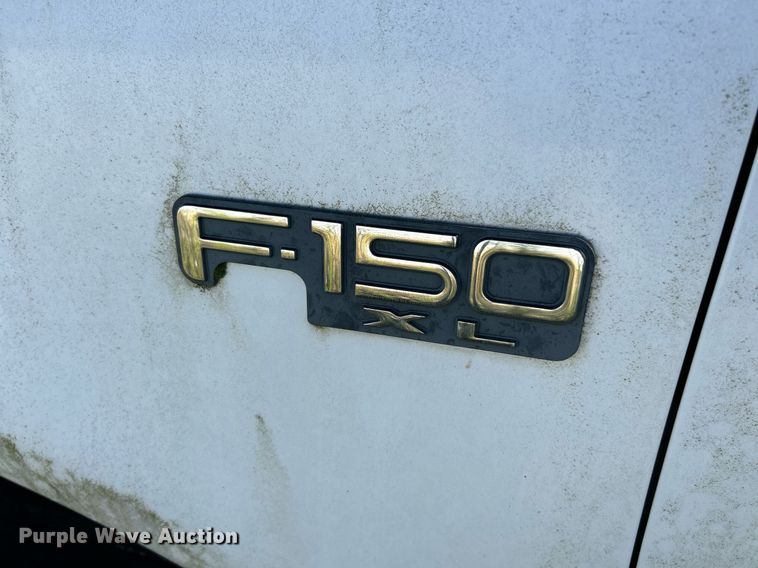 image for item NQ9816 1998 Ford F150 XL  SuperCab pickup truck