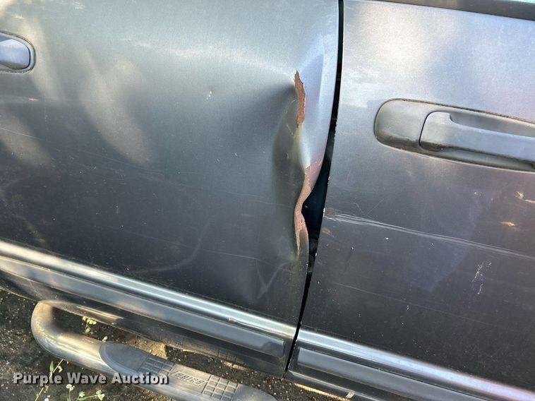 image for item NQ9818 2004 Dodge Ram 1500  Quad Cab pickup truck