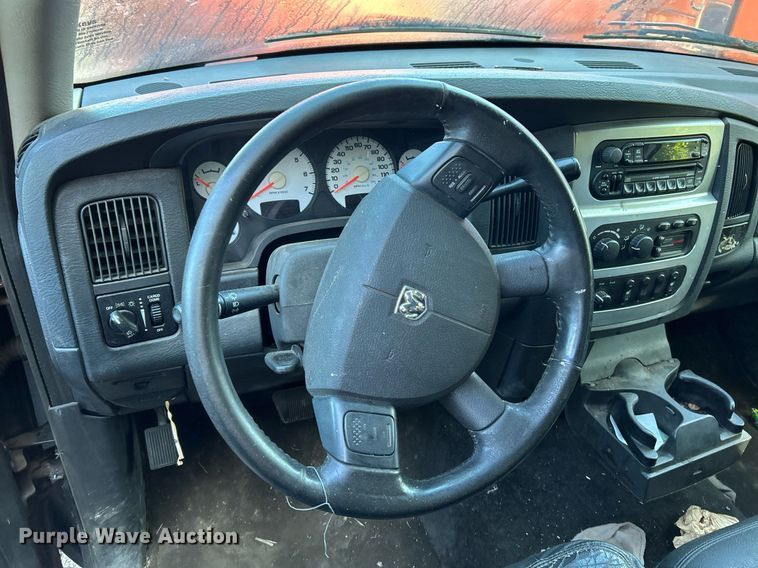 image for item NQ9818 2004 Dodge Ram 1500  Quad Cab pickup truck