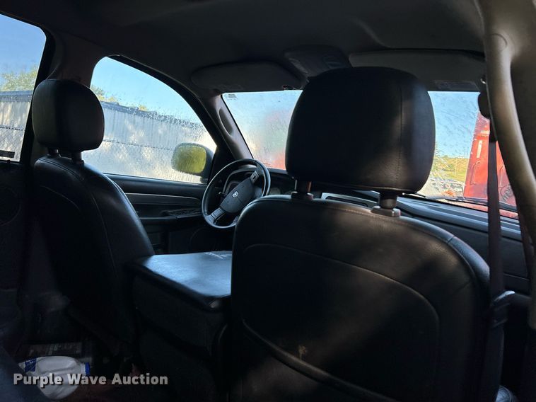 image for item NQ9818 2004 Dodge Ram 1500  Quad Cab pickup truck