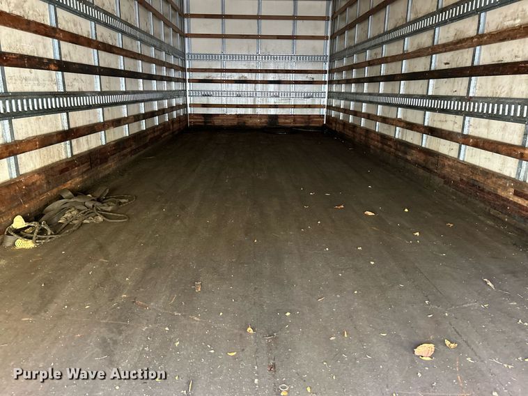 image for item NQ9831 2012 Hino 268  box truck