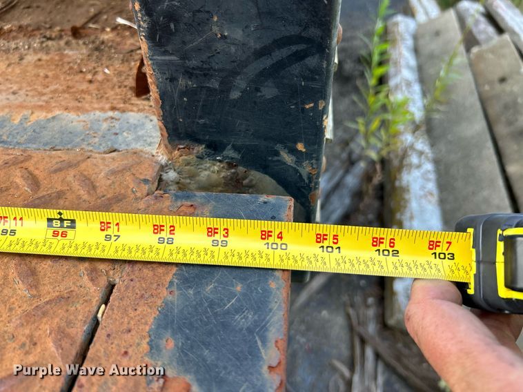 image for item NQ9831 2012 Hino 268  box truck