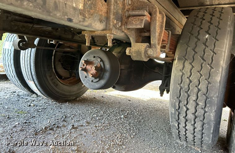 image for item NQ9831 2012 Hino 268  box truck