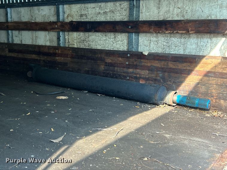 image for item NQ9831 2012 Hino 268  box truck