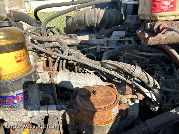 image for item NQ9831 2012 Hino 268  box truck