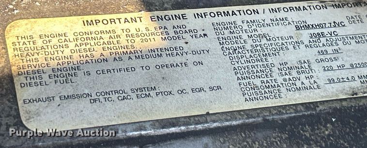 image for item NQ9831 2012 Hino 268  box truck